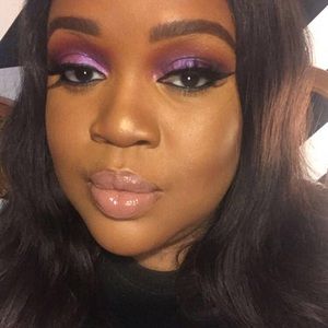 Meet your Posher, Vanessa